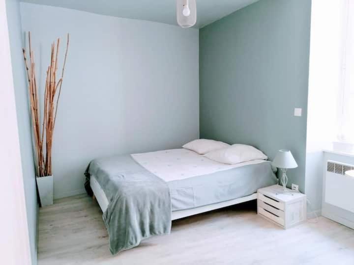 Appartement Rouge Avec Jardin Eymoutiers  Eksteriør billede